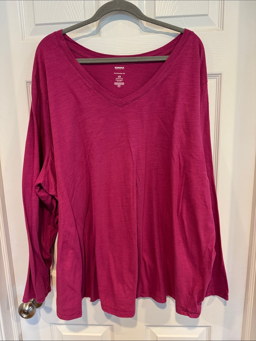 SONOMA Long Sleeve V-Neck Top in Raspberry